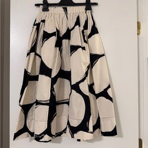 Marni Elegant Black and Cream Women's Skirt